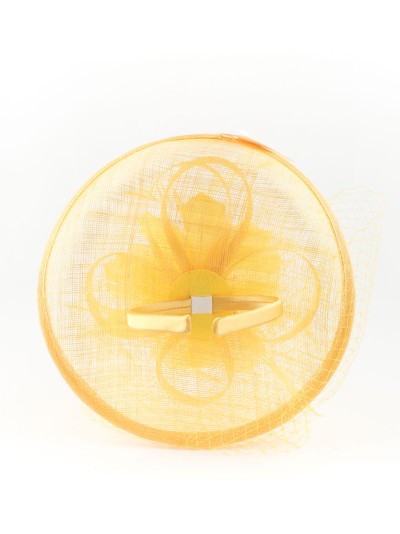 Tocado mediano plumas amarillo 2