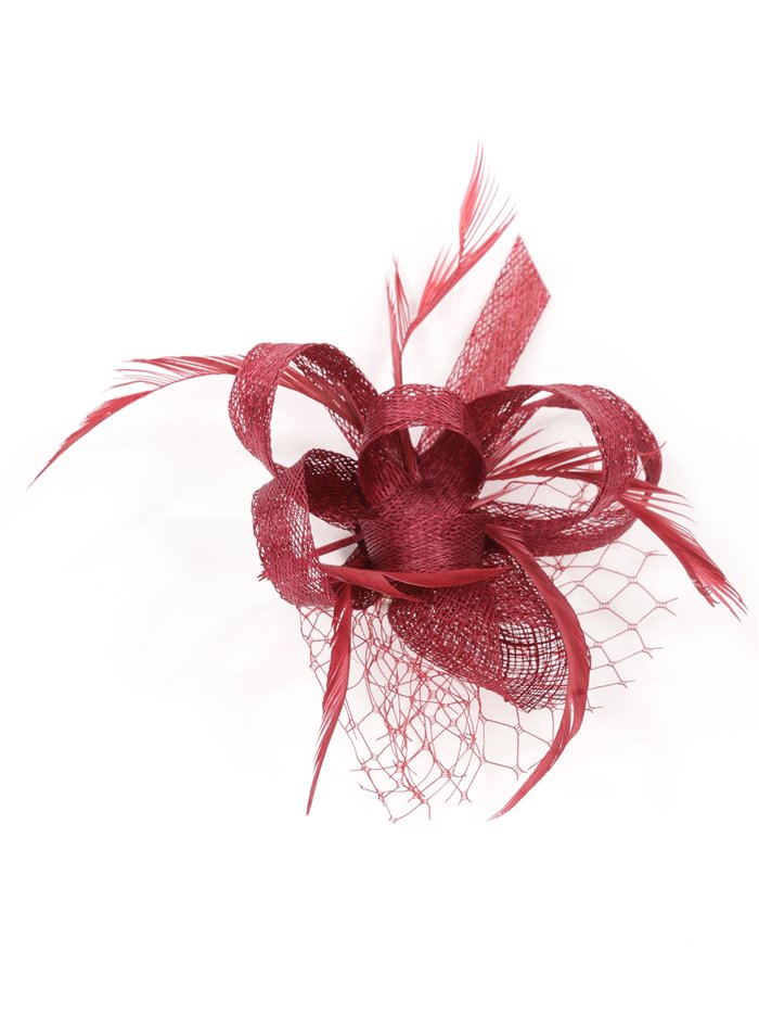 Feather fascinator hair clip with mesh granate