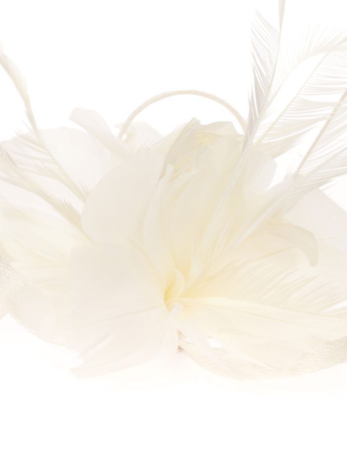 Tocado pequeño plumas beige