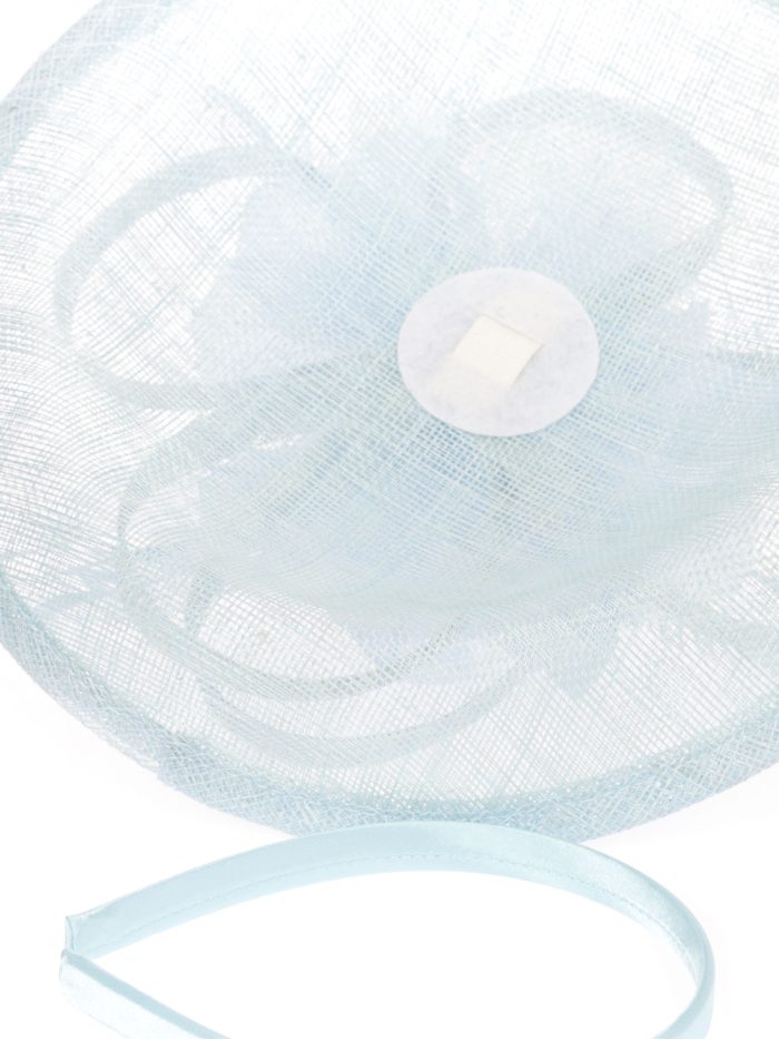 Tocado mediano plumas celeste