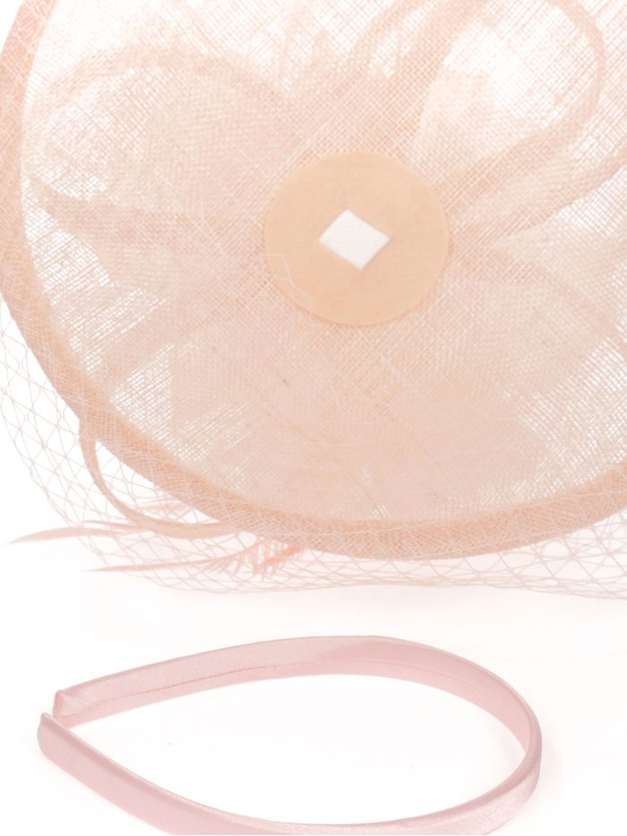 Tocado mediano plumas nude