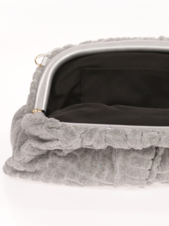 Cartera fiesta estampado gris