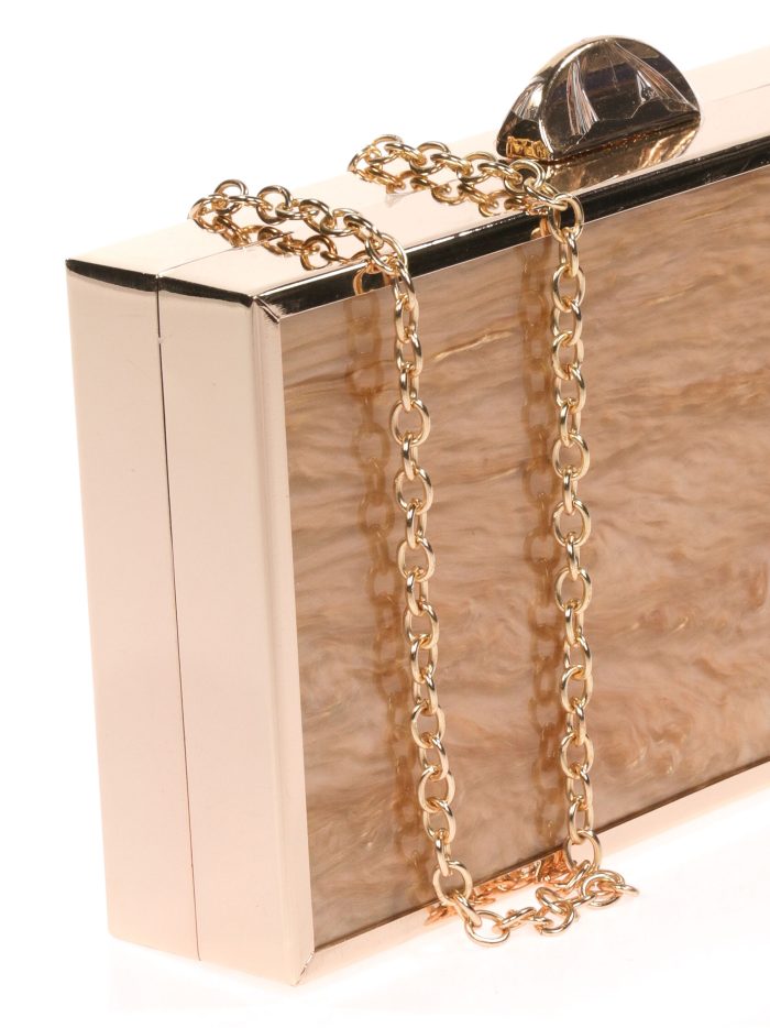 Clutch fiesta detalle metálico oro-claro