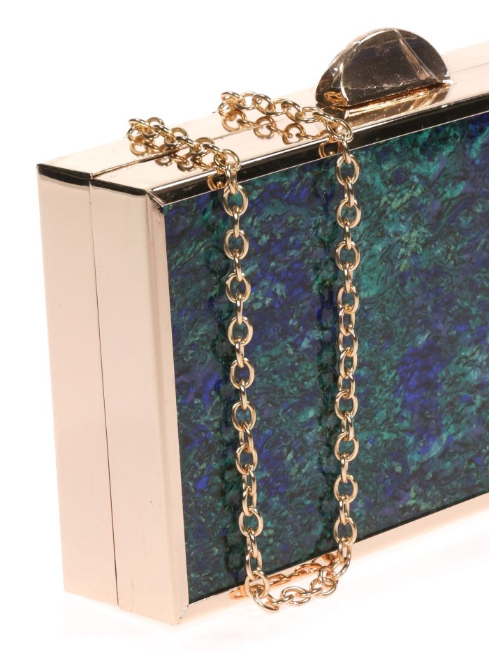 Clutch fiesta detalle metálico multi-verde