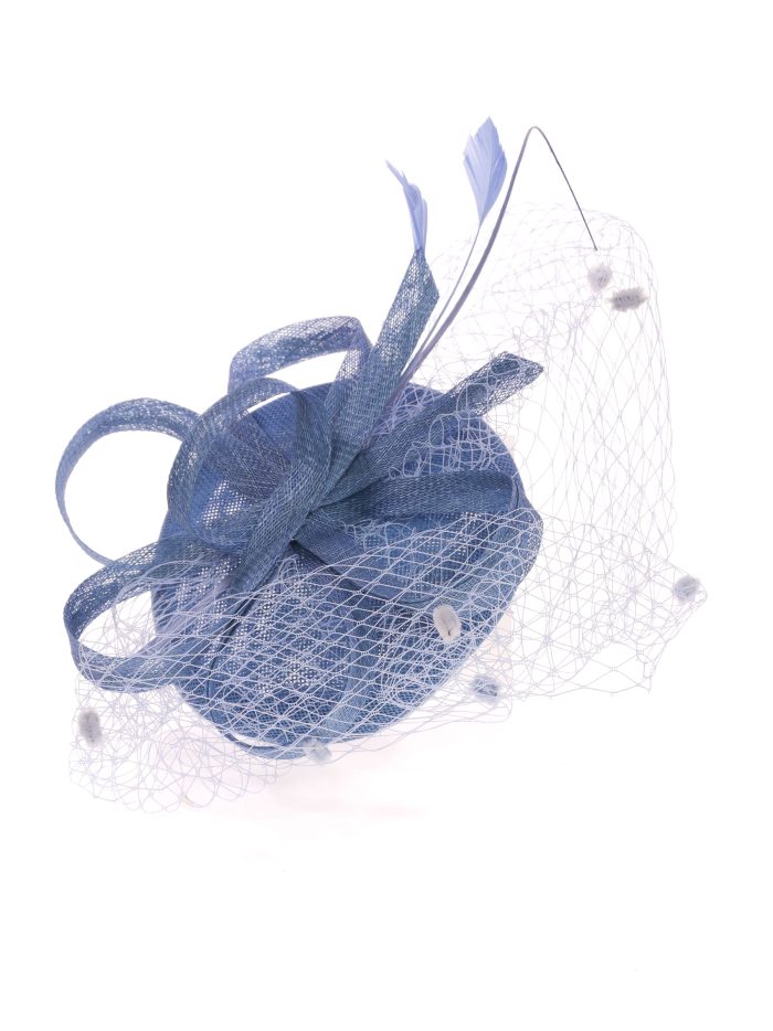 Tocado mediano redecillas celeste