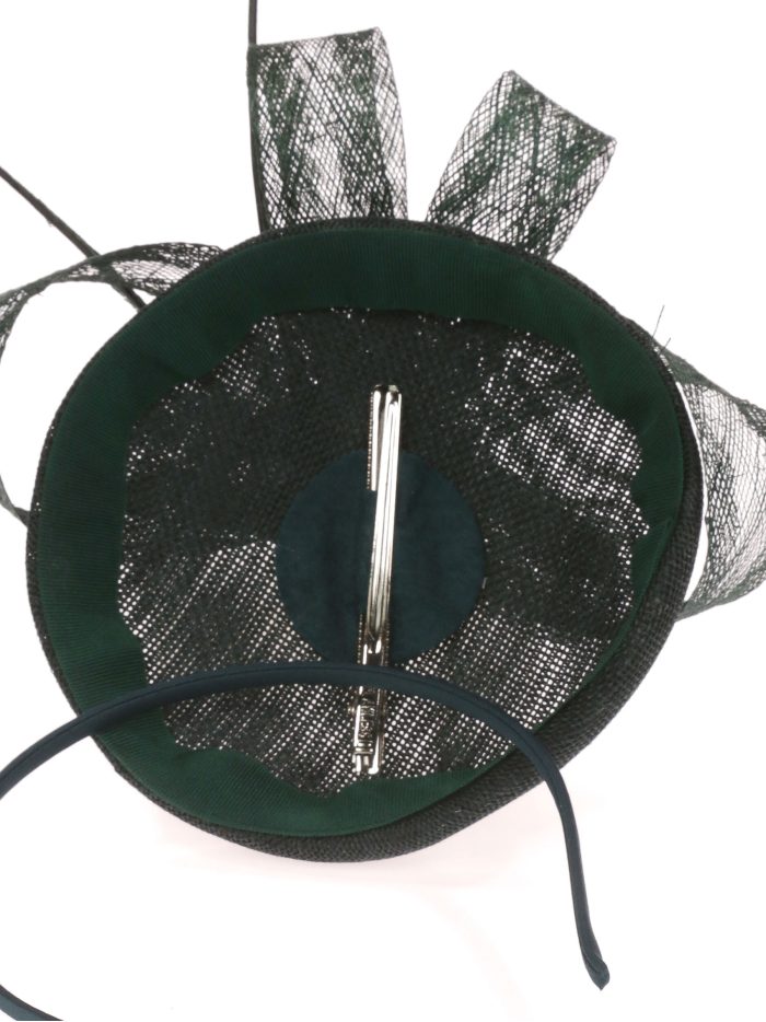 Tocado mediano plumas verde-botella