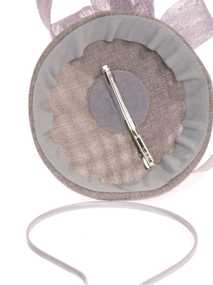 Tocado mediano plumas plata