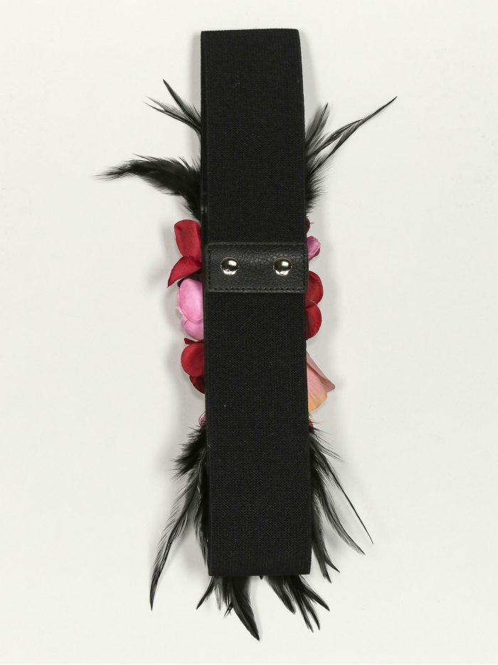 Cinturón elástico flores plumas negro