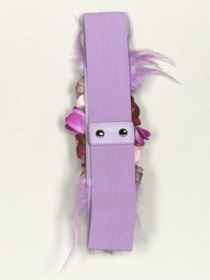 Cinturón elástico flores plumas lila