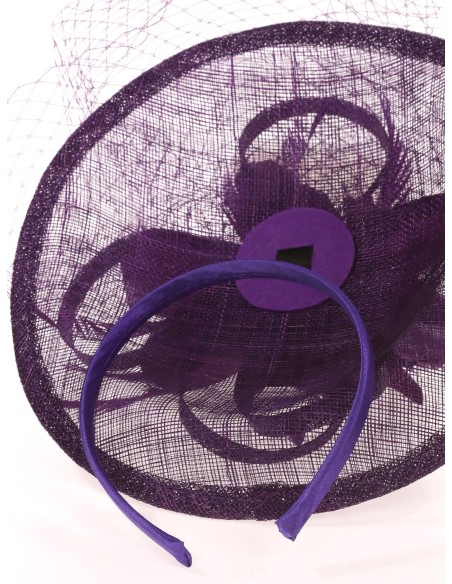 Tocado mediano plumas berenjena