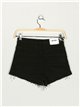 Premium denim shorts with rhinestone negro