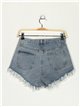 Premium denim shorts with rhinestone azul-claro