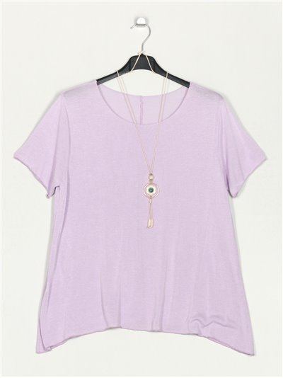 Knit t-shirt with necklace lila