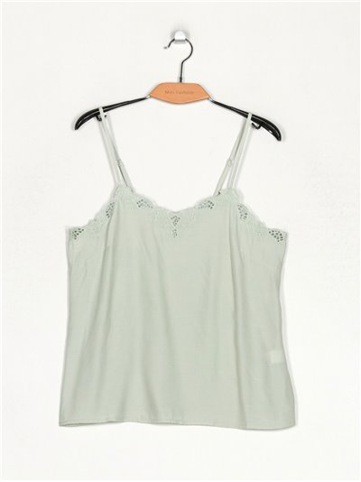 Flowing embroidered top (M-XL)