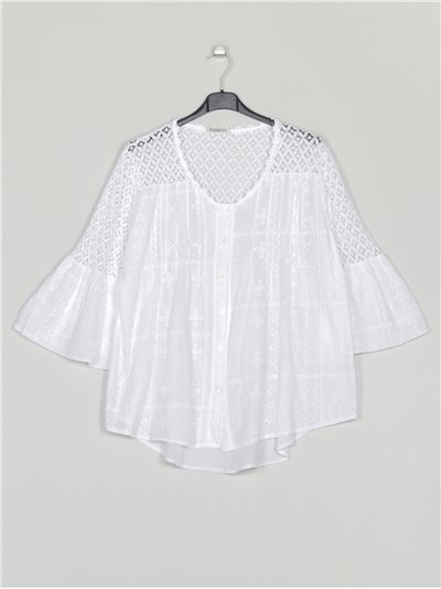 Plus size die-cut embroidered blouse blanco
