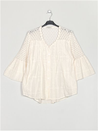 Plus size die-cut embroidered blouse beis