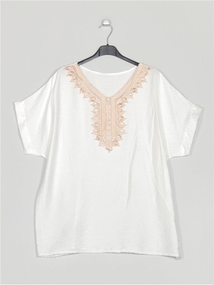 Plus size blouse with guipure blanco