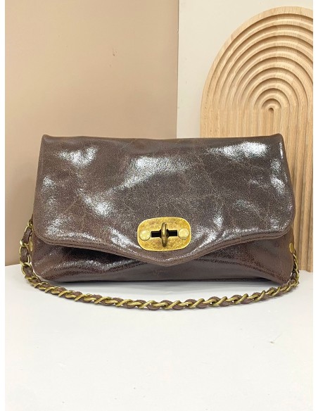 Mini bolso de mano piel solapa cafe