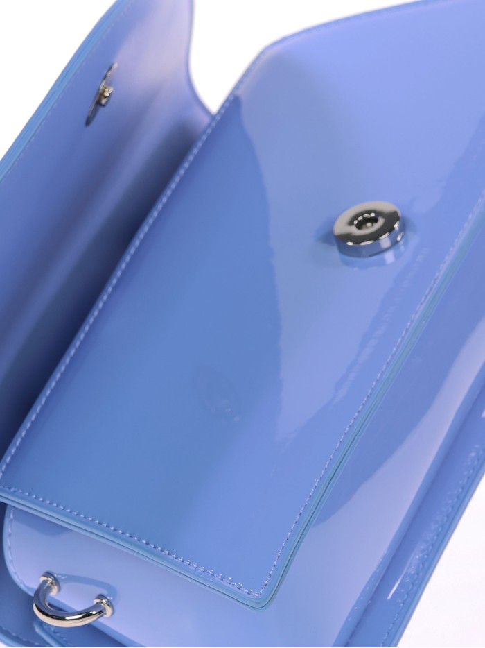 Mini bolso tote de fiesta acharolado celeste