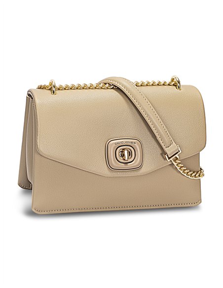 Bolso bandolera solapa detalle metálico oatmeal-beige