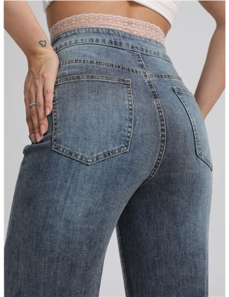 Jeans rectos rotos encaje
