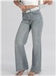 Jeans rectos strass cinturón encaje