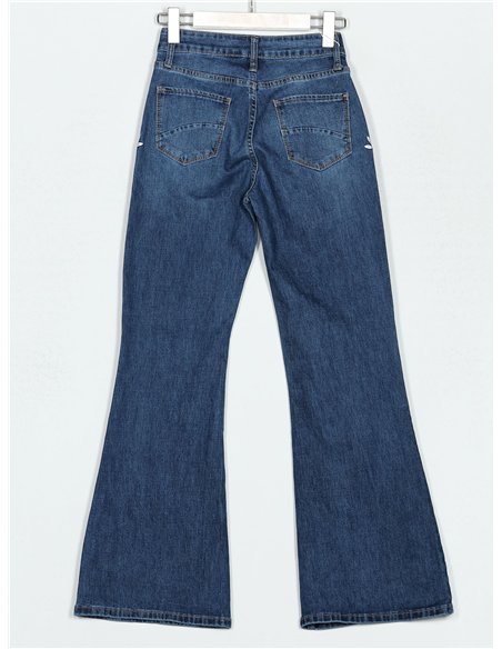 Jeans flare bordado floral