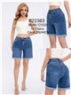 Bermuda denim bajo acabado en vuelta