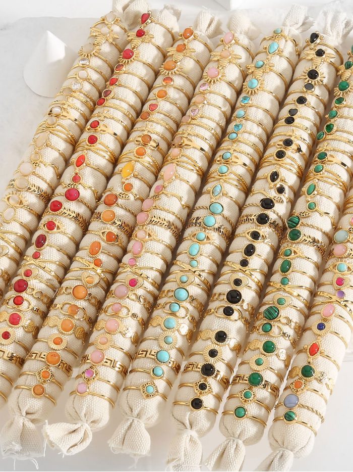 Conjunto de anillos efecto piedra - Acero inoxidable - Expositor incluido