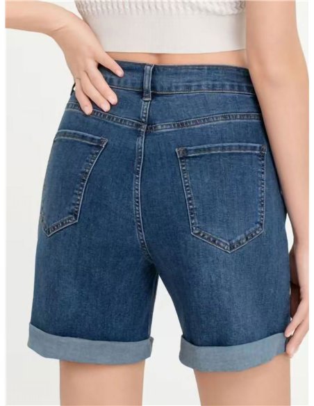 Short denim strass bajo acabado en vuelta
