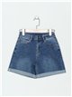 Short denim strass bajo acabado en vuelta