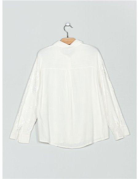 Camisa bordada flores de terciopelo