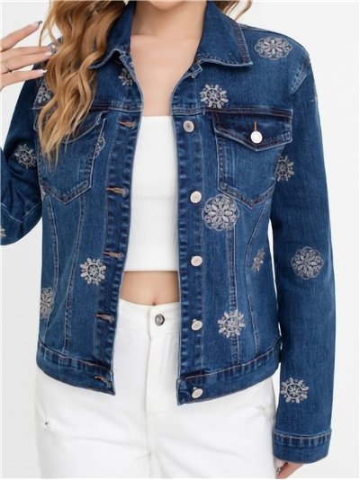 Cazadora denim bordada flores