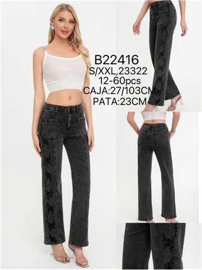 Jeans rectos bordados flores 2