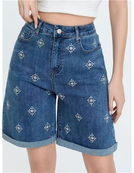 Embroidered bermuda shorts with turn-up hems