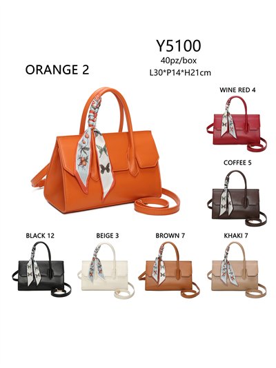 Bolso tote detalle pañuelo