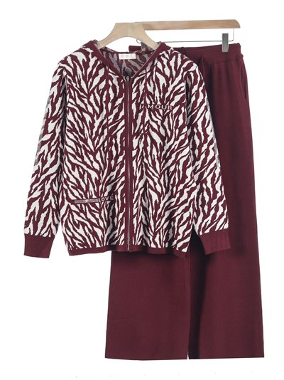 Conjunto Sudadera cebra punto capcha + Pantalón