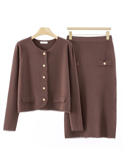 Conjunto Chaqueta punto desflecada + Falda