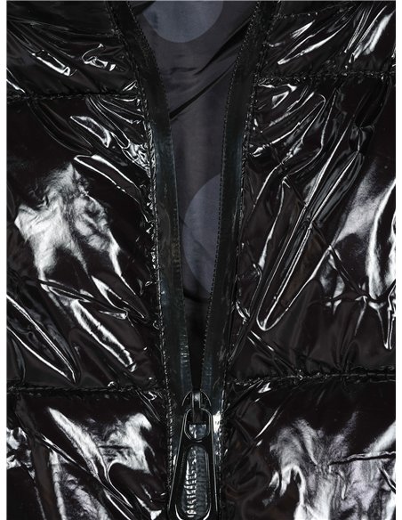 Chaqueta acharolada water repellent