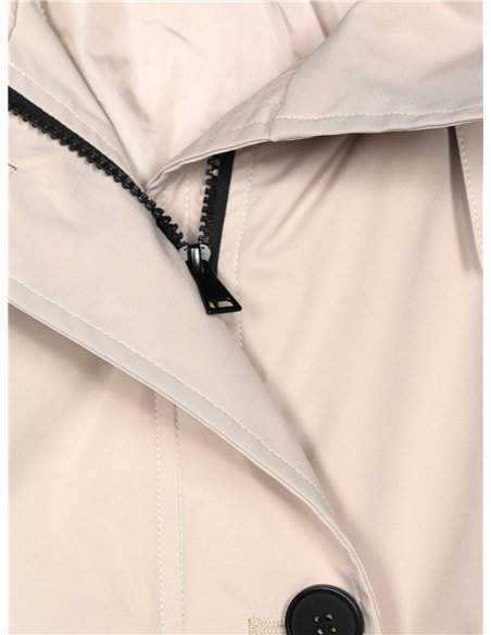 Parka amplia capucha