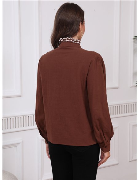 Camisa bordado cuello alto aplique rizo