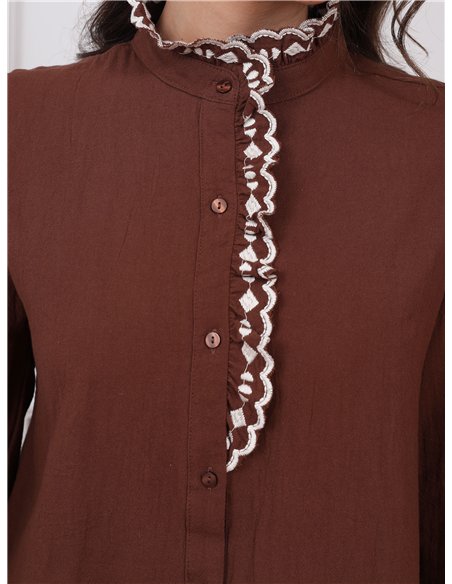 Camisa bordado cuello alto aplique rizo