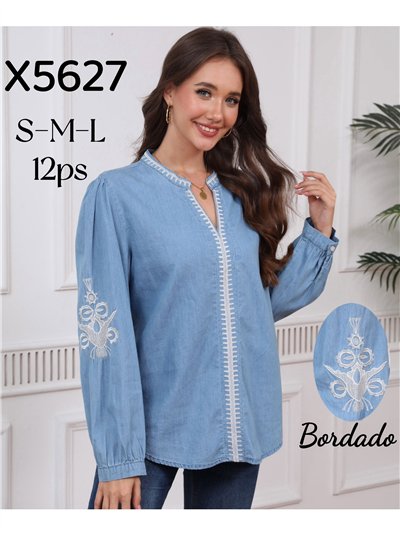Blusa denim bordada 2