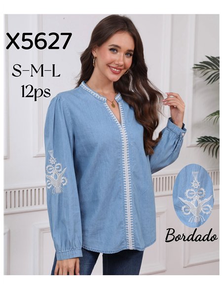 Blusa denim bordada