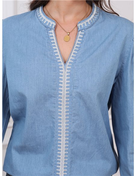 Blusa denim bordada