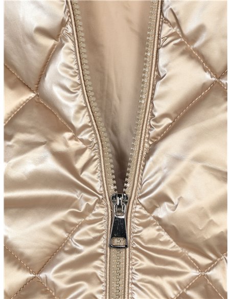 Chaleco largo acharolado capucha water repellent