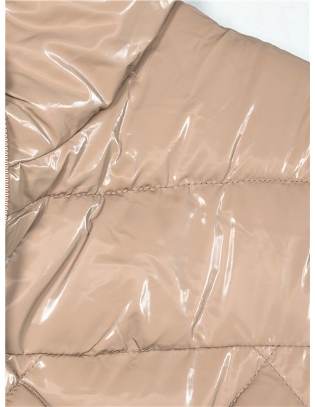 Chaleco largo acharolado capucha water repellent