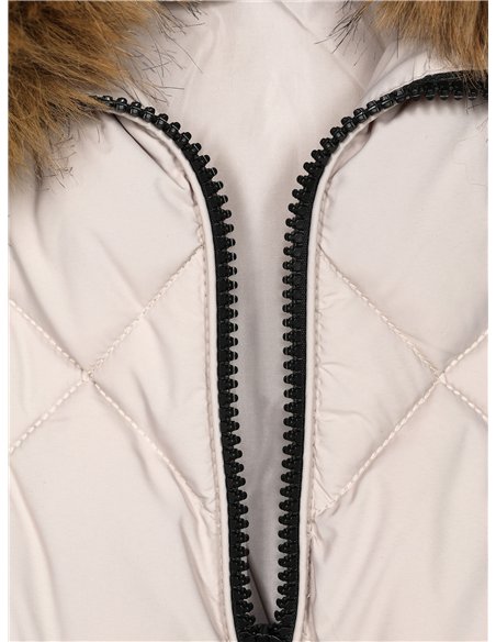 Anorak amplio acharolado capucha cuello pelo