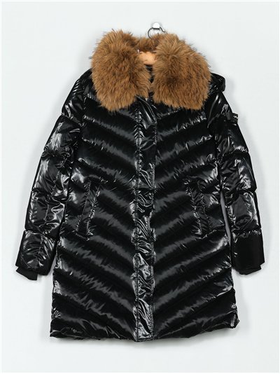 Anorak amplio acharolado water repellent cuello pelo 2