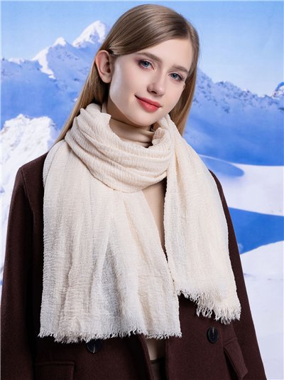 Fular liso arrugado desflecado